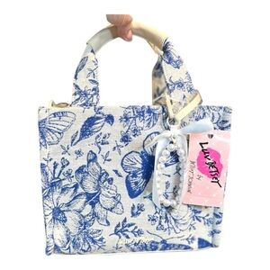 🦋BETSEY JOHNSON, LUV BETSEY LBZION FLORAL MOTH/BUTTERFLY TOTE🦋NWT